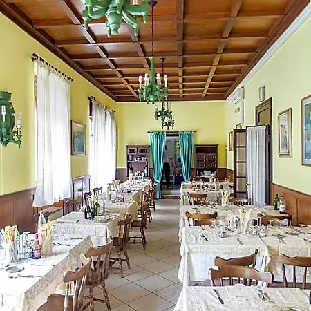 מלון Ristorante San Carlo סלסומאג'יורה טרמה