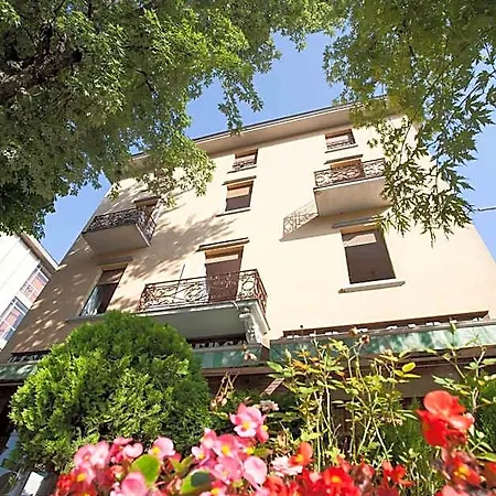 מלון Ristorante San Carlo 2*