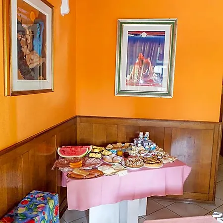 Ristorante San Carlo מלון 2*
