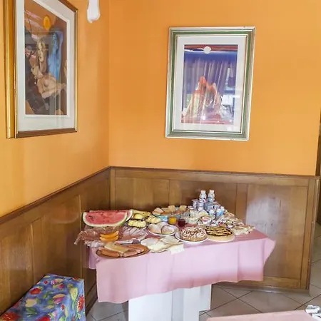 מלון Ristorante San Carlo סלסומאג'יורה טרמה