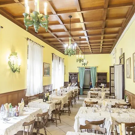 Ristorante San Carlo מלון 2*