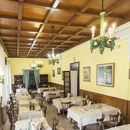 מלון Ristorante San Carlo 2*